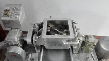 銀箭鋁銀漿試驗(yàn)用捏合機(jī) 銀箭鋁銀漿試驗(yàn)用捏合機(jī)